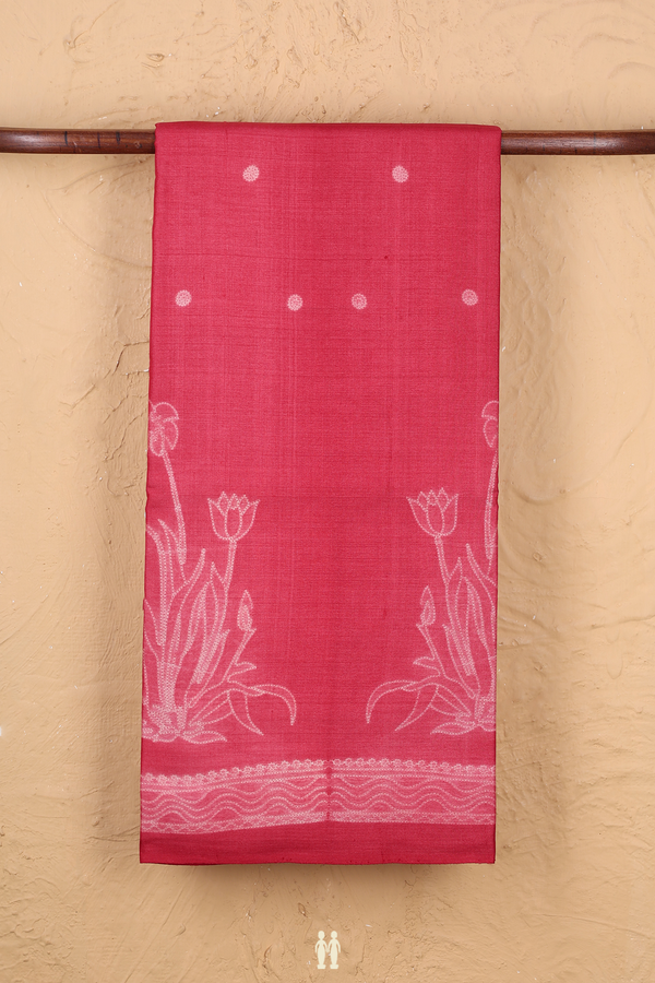 Tussar Silk Saree In Red With Shibori Design