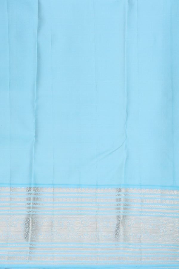 Kanchipuram Silk Saree In Forest Green With Zari Buttas