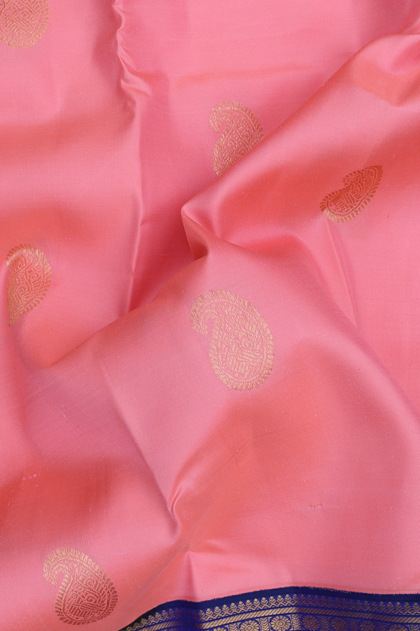 Kanchipuram Silk Saree In Peach With Paisley Buttas