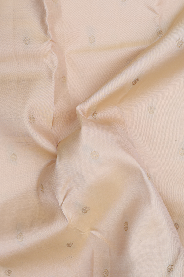 Kanchipuram Silk Saree In Cream Color With Floral Buttas