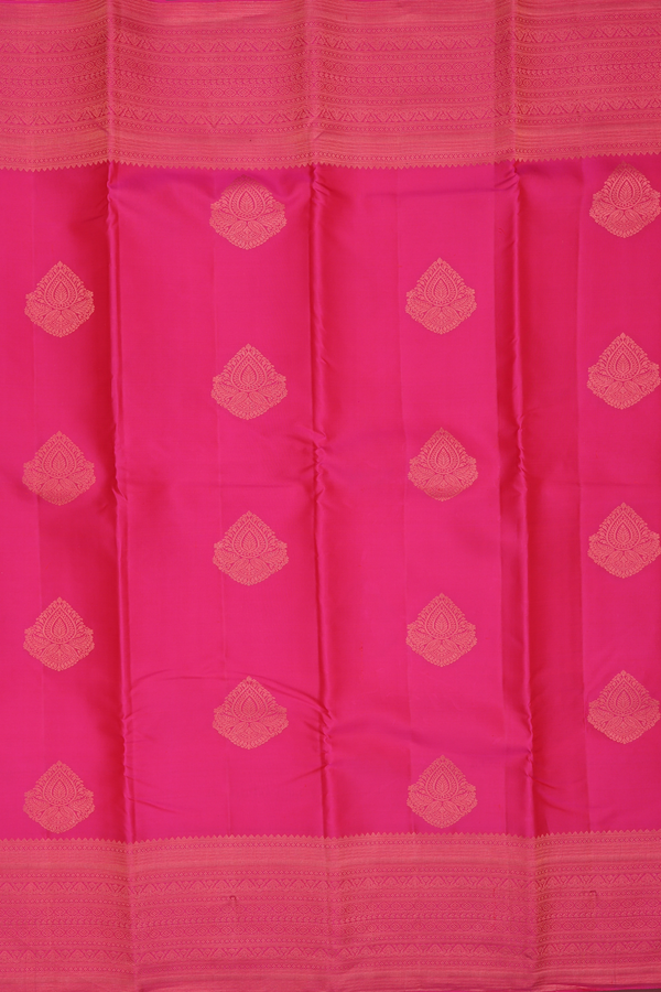 Kanchipuram Silk Saree In Dark Pink With Zari Motifs