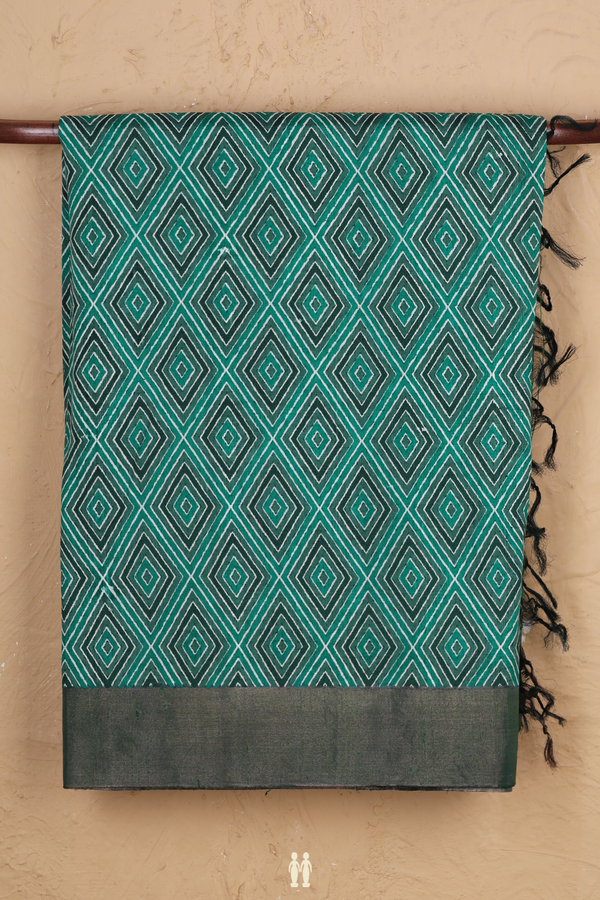 Tussar Silk Saree In Green With Diamond Design
