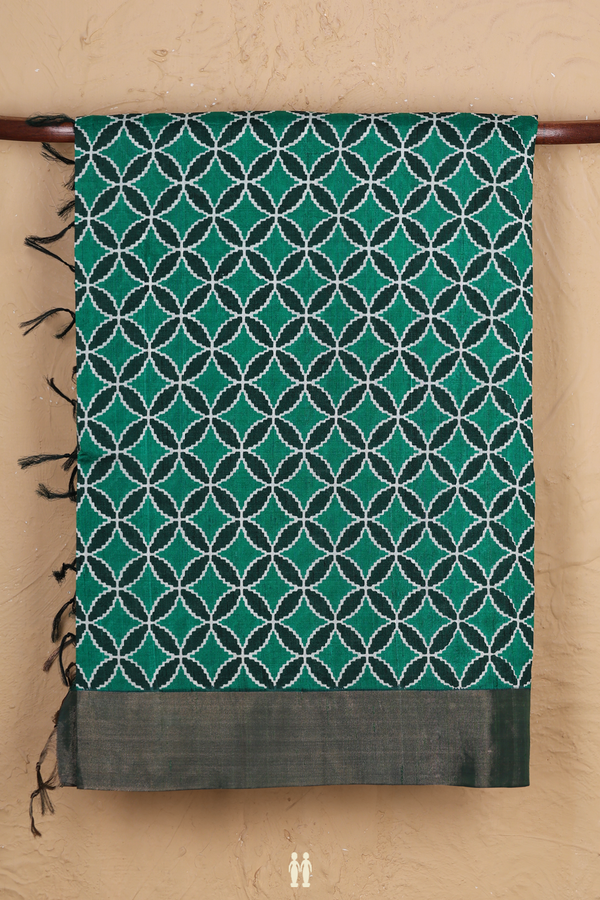Tussar Silk Saree In Green With Geometric Design