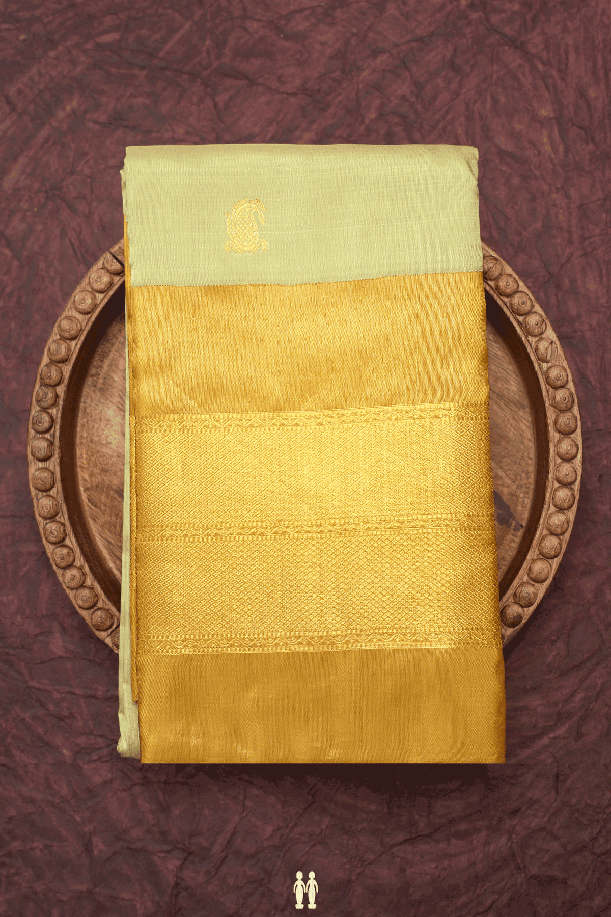 Paisley Zari Motifs Cream Green Kanchipuram Silk Saree