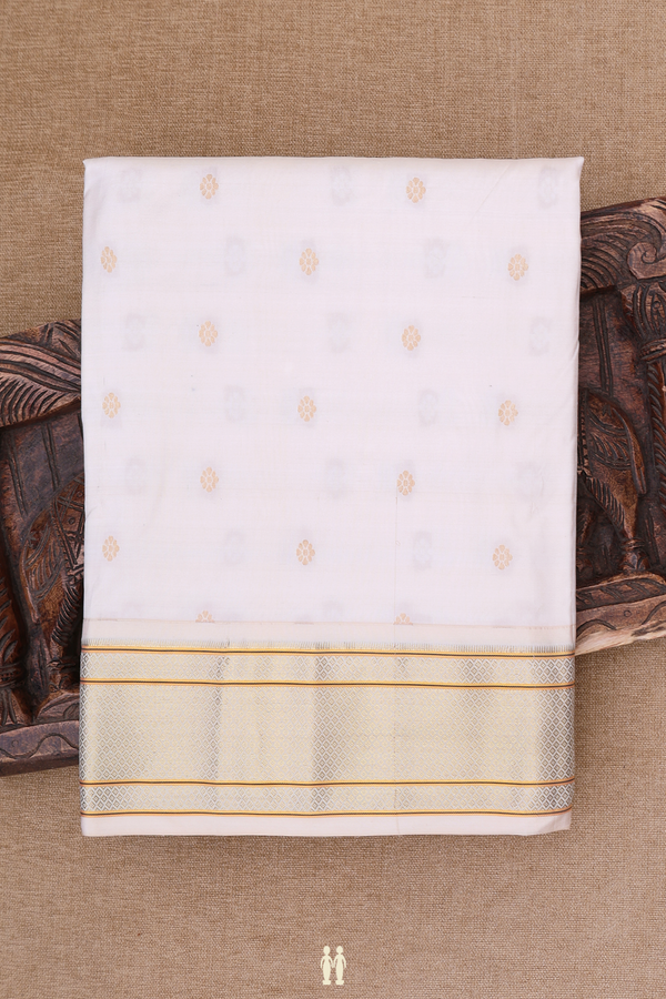 Paithani Silk Saree In Beige With Floral Buttis