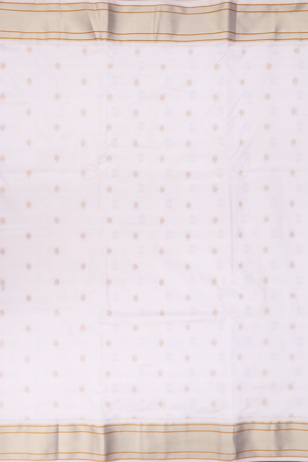 Paithani Silk Saree In Beige With Floral Buttis