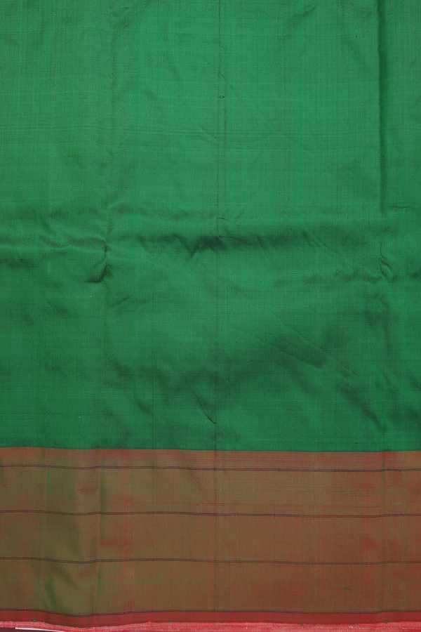 Paithani Silk Saree In Emerald Green With Paisley Buttas