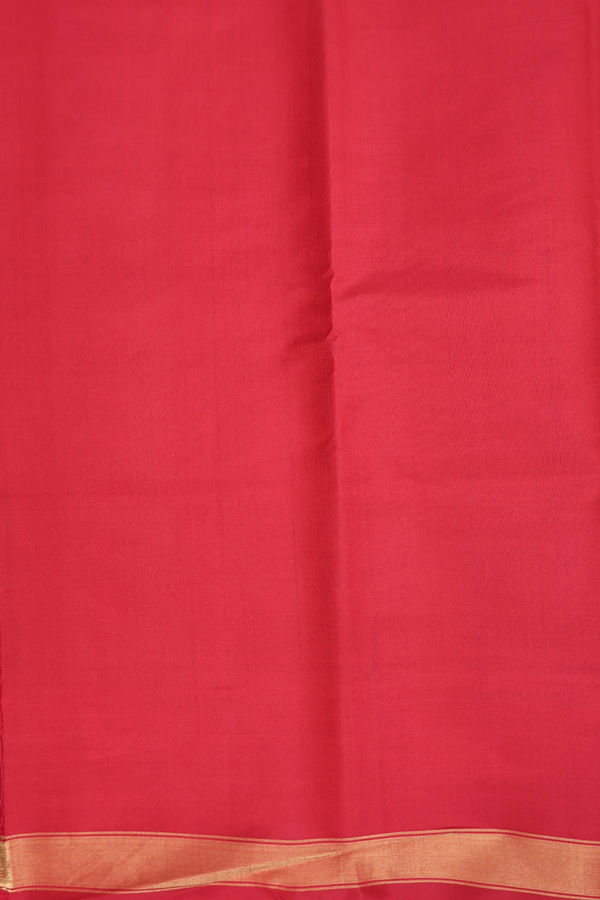 Patola Silk Saree In Green With Allover Design