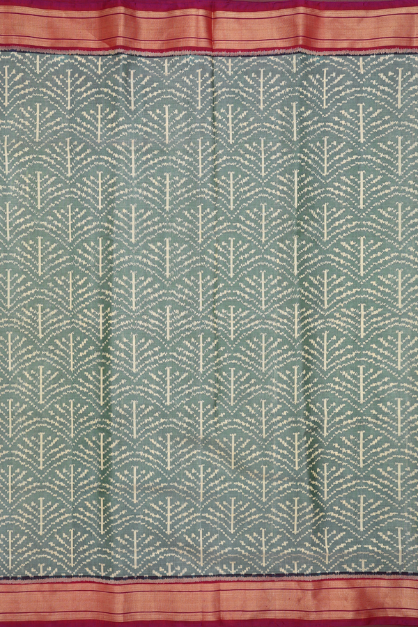 Patola Silk Saree In Green With Allover Design