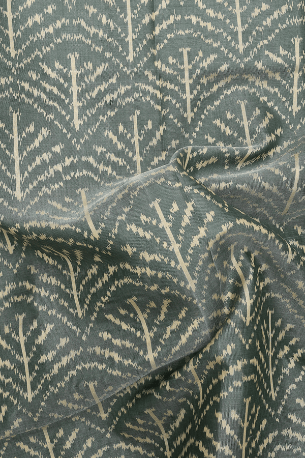 Patola Silk Saree In Green With Allover Design