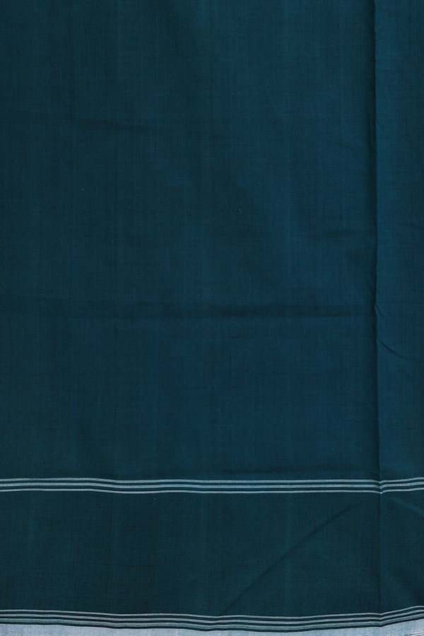 Pochampally Cotton Saree In Green With Diamond Design