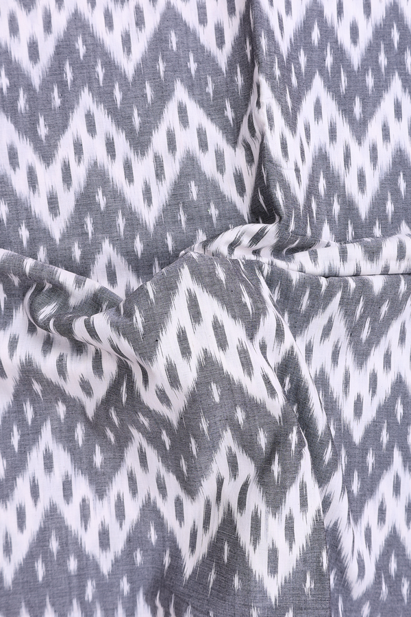 Pochampally Cotton Saree White And Grey With Chevron Design