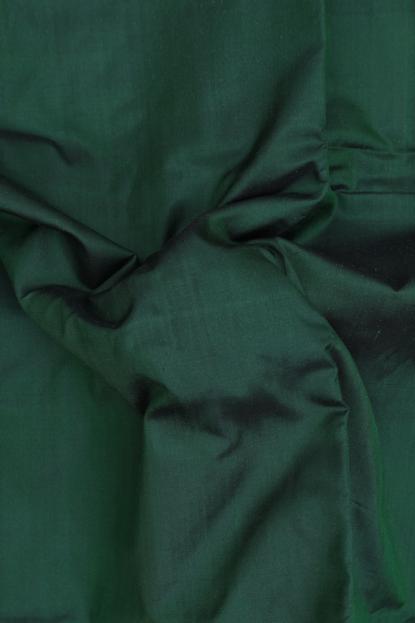 Pochampally Silk Saree In Forest Green With Elephant Border