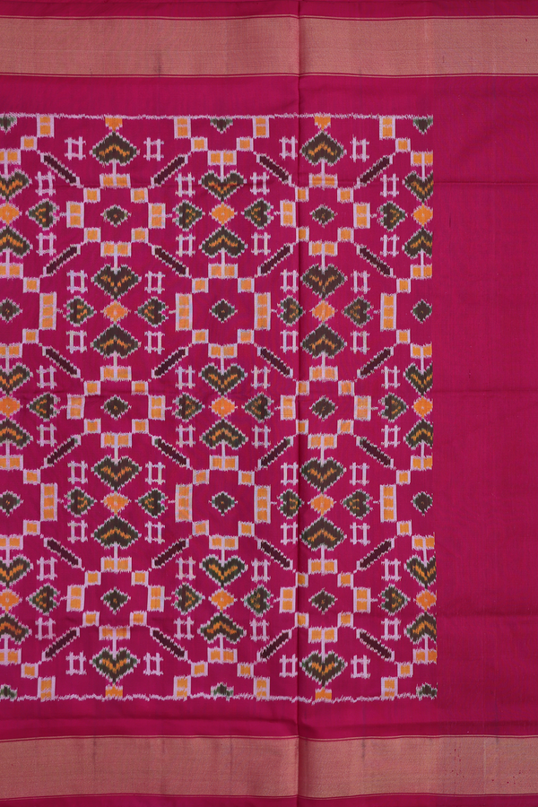 Pochampally Silk Saree In Black And White With Checks Design