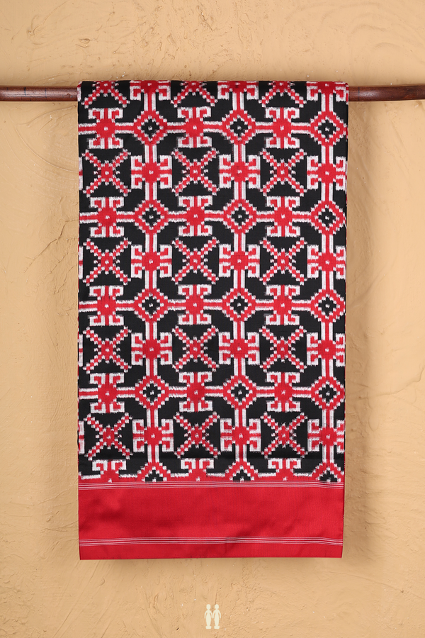 Pochampally Silk Saree In Black With Ikat Design