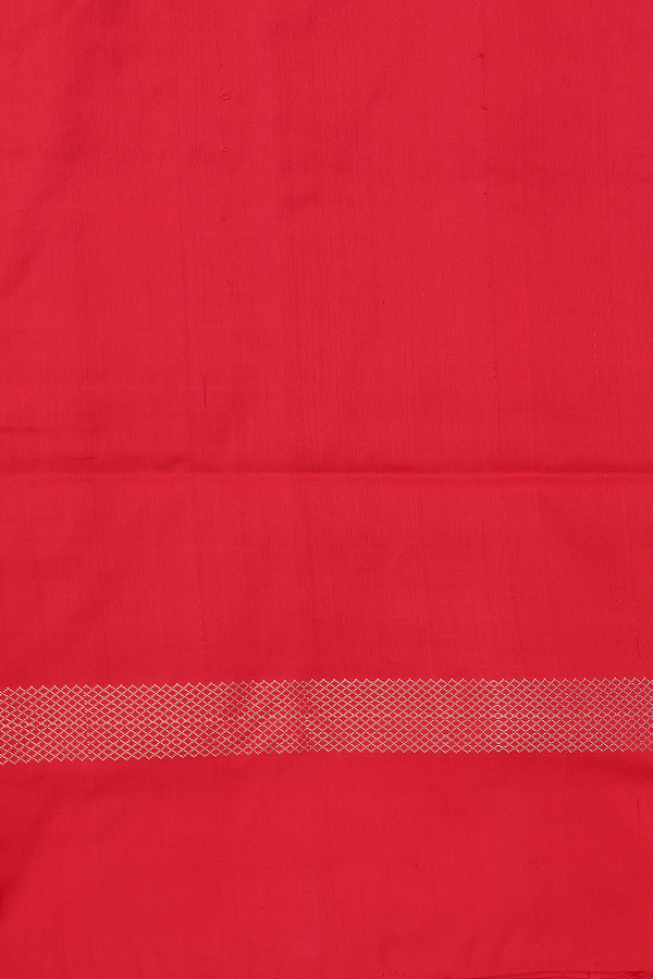 Pochampally Silk Saree In Black With Allover Design