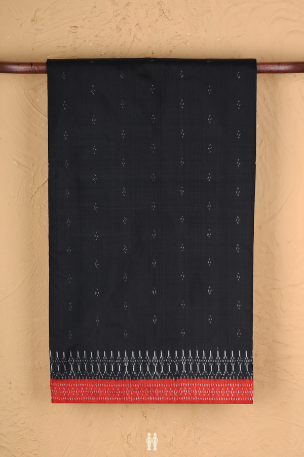 Pochampally Silk Saree In Black With Printed Design