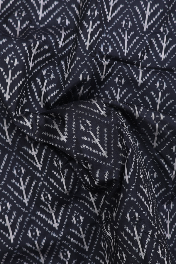 Pochampally Silk Saree In Black With Printed Design