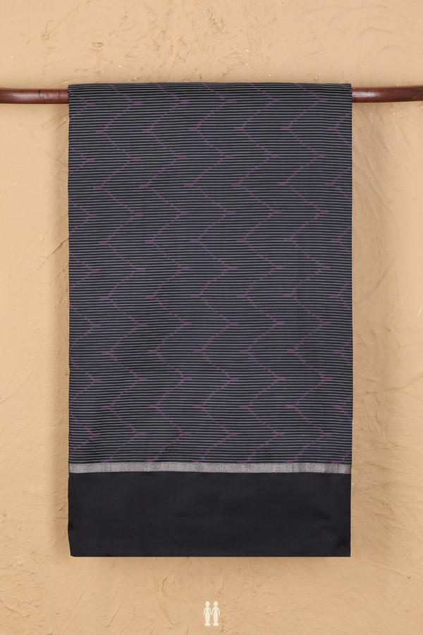 Pochampally Silk Saree In Black With Stripes Design