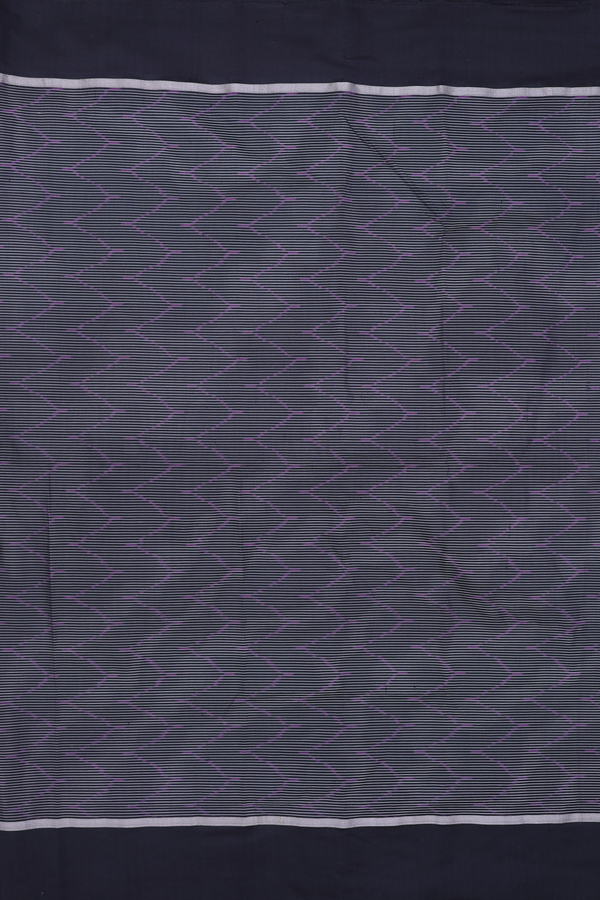 Pochampally Silk Saree In Black With Stripes Design