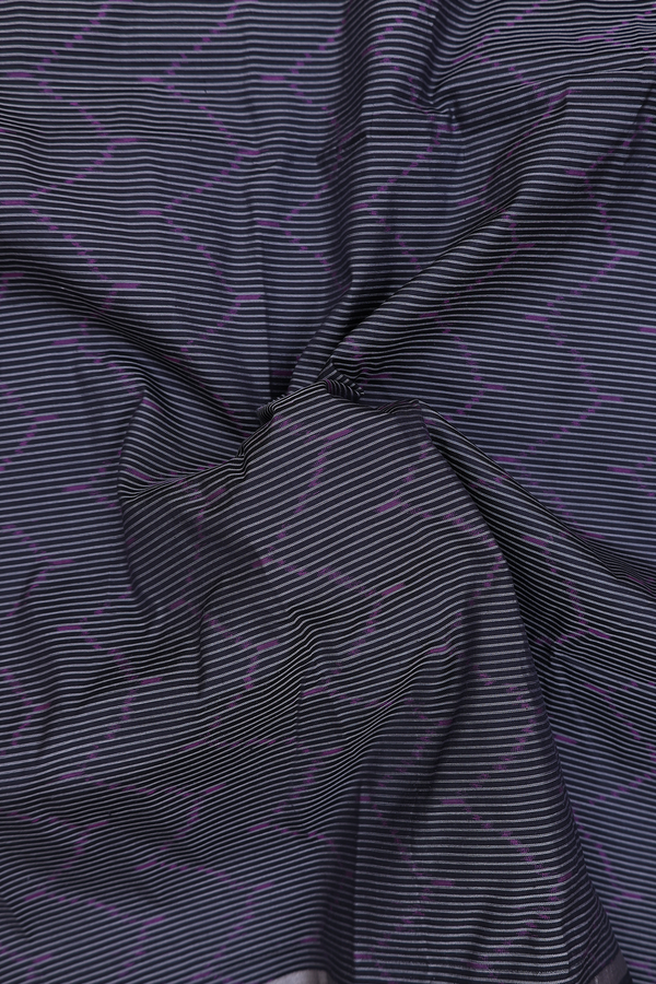 Pochampally Silk Saree In Black With Stripes Design