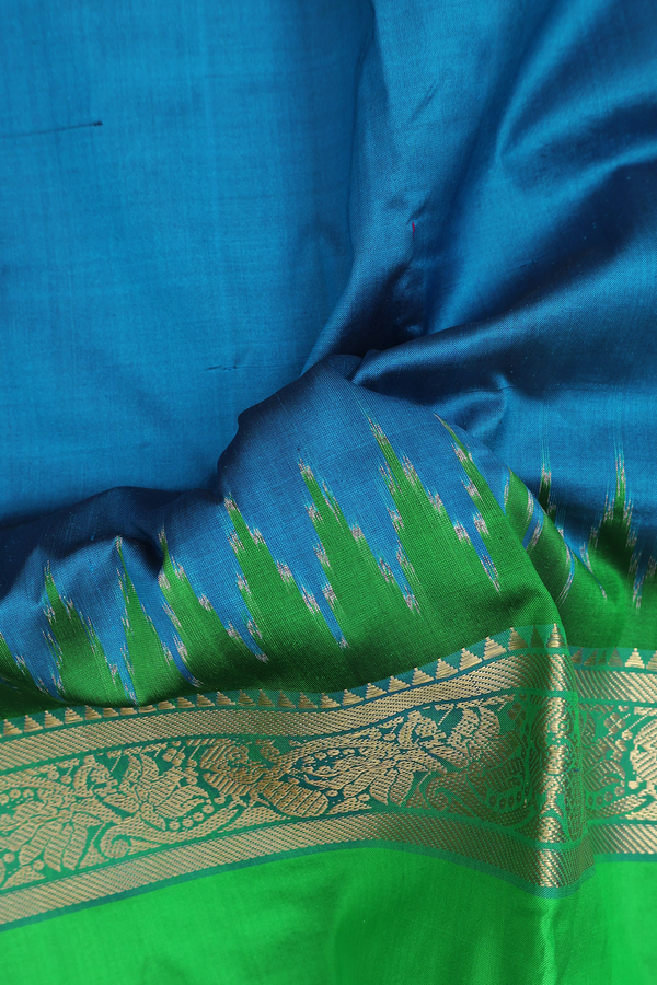Pochampally Silk Saree In Blue With Ganga Jamuna Border