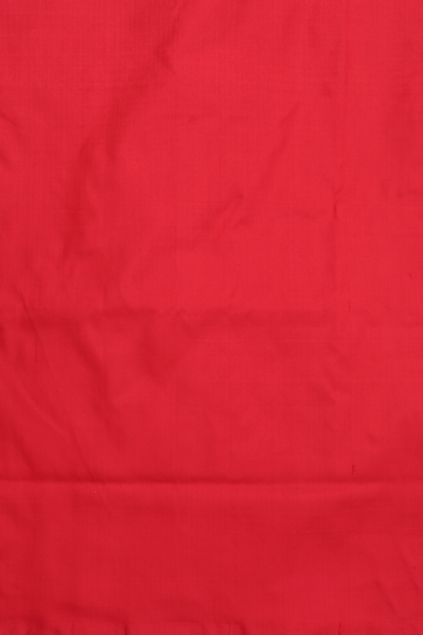 Pochampally Silk Saree In Chilli Red With Diamond Design