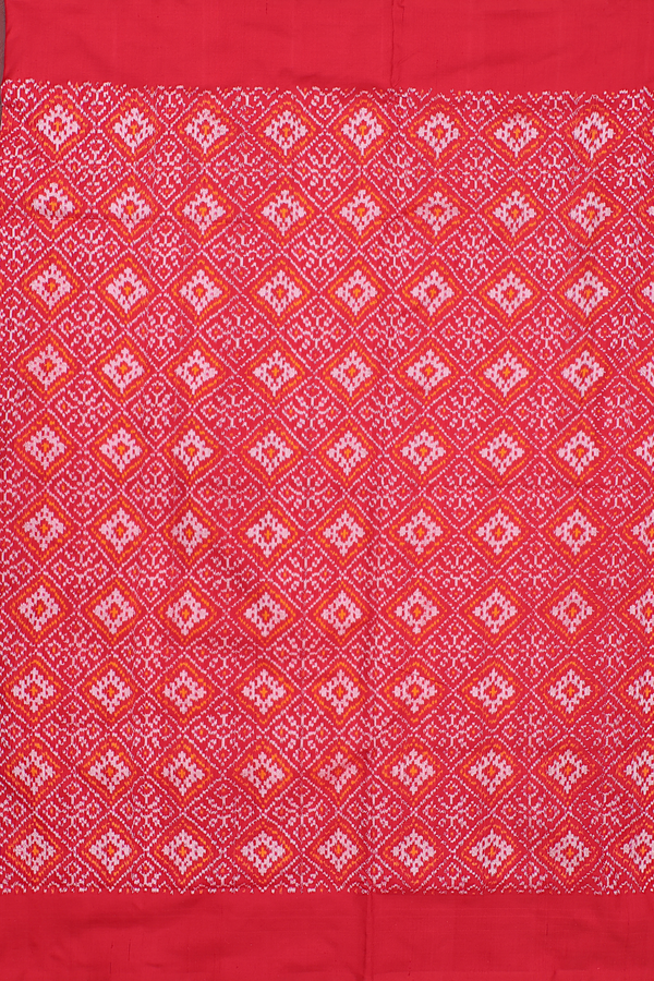 Pochampally Silk Saree In Chilli Red With Diamond Design