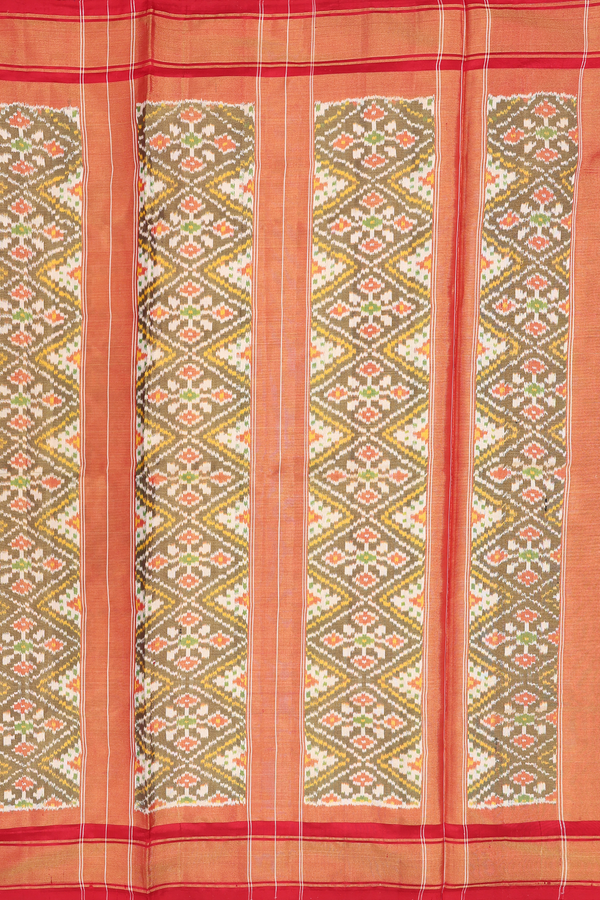 Pochampally Silk Saree In Tissue Off White With Ikat Design