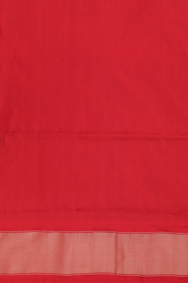 Pochampally Silk Saree In Dark Green With Birds Design