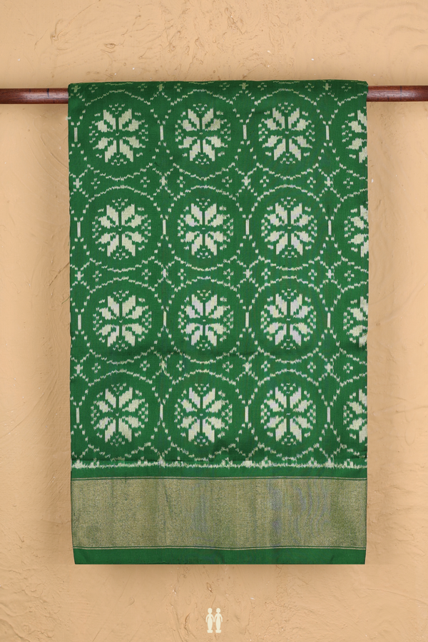 Pochampally Silk Saree In Dark Green With Floral Design
