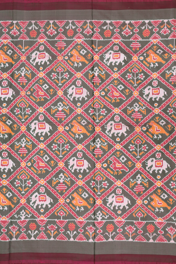 Pochampally Silk Saree In Dual Tone With Diamond Design