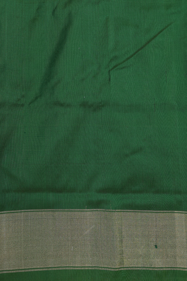 Pochampally Silk Saree In Leaf Green With Printed Design