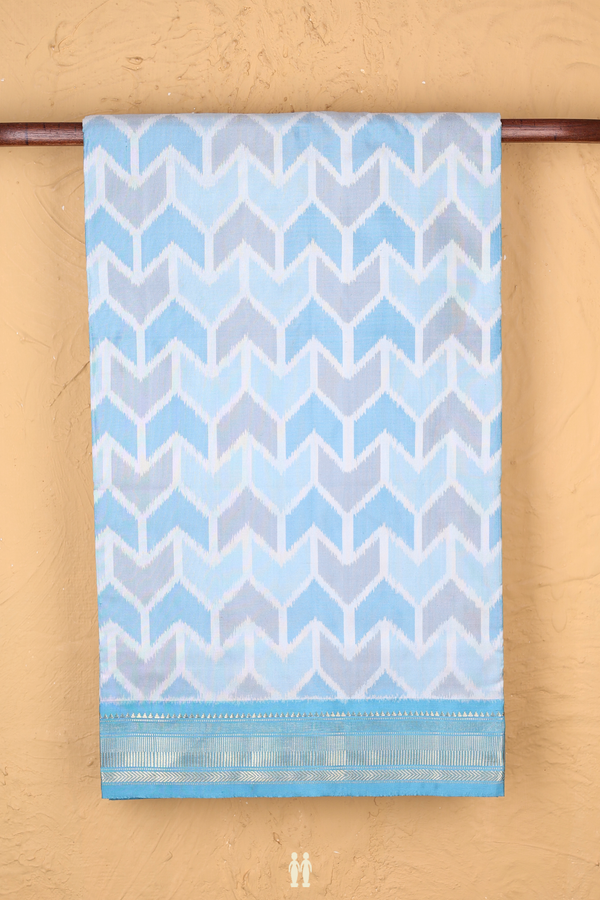 Pochampally Silk Saree In Light Grey With Printed Design