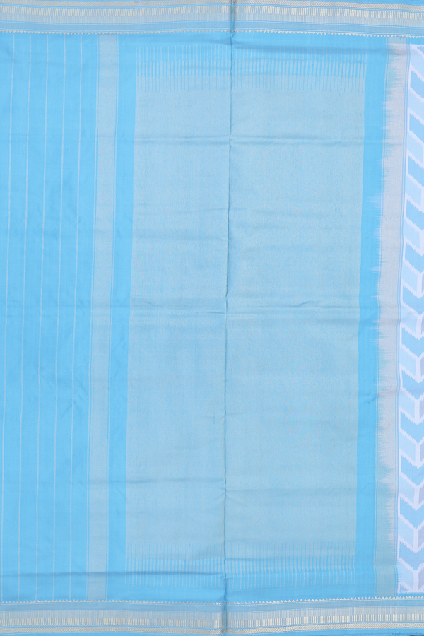 Pochampally Silk Saree In Light Grey With Printed Design