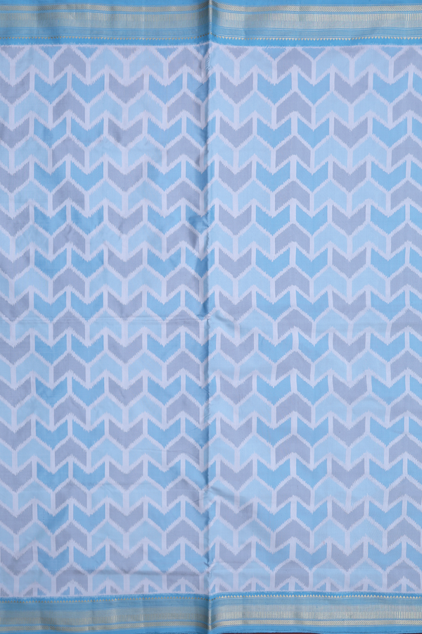 Pochampally Silk Saree In Light Grey With Printed Design