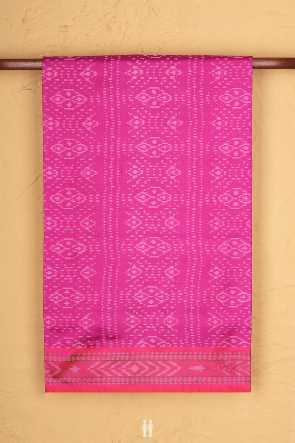 Pochampally Silk Saree In Magenta With Allover Design