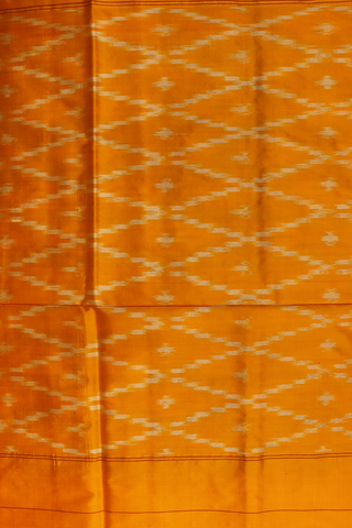 Pochampally Silk Saree In Maroon With Diamond Design