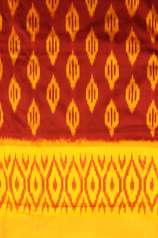 Pochampally Silk Saree In Maroon With Diamond Design