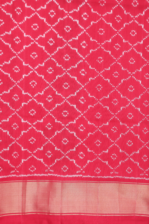 Pochampally Silk Saree In Multicolor With Allover Design
