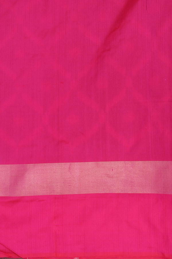 Pochampally Silk Saree In Pigeon Blue With Ogee Design