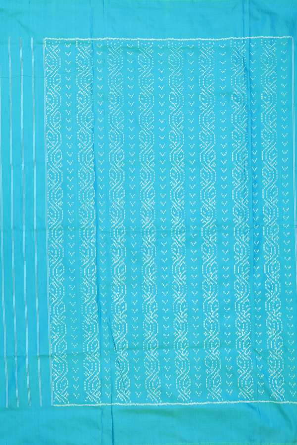 Pochampally Silk Saree In Purple With Allover Buttis
