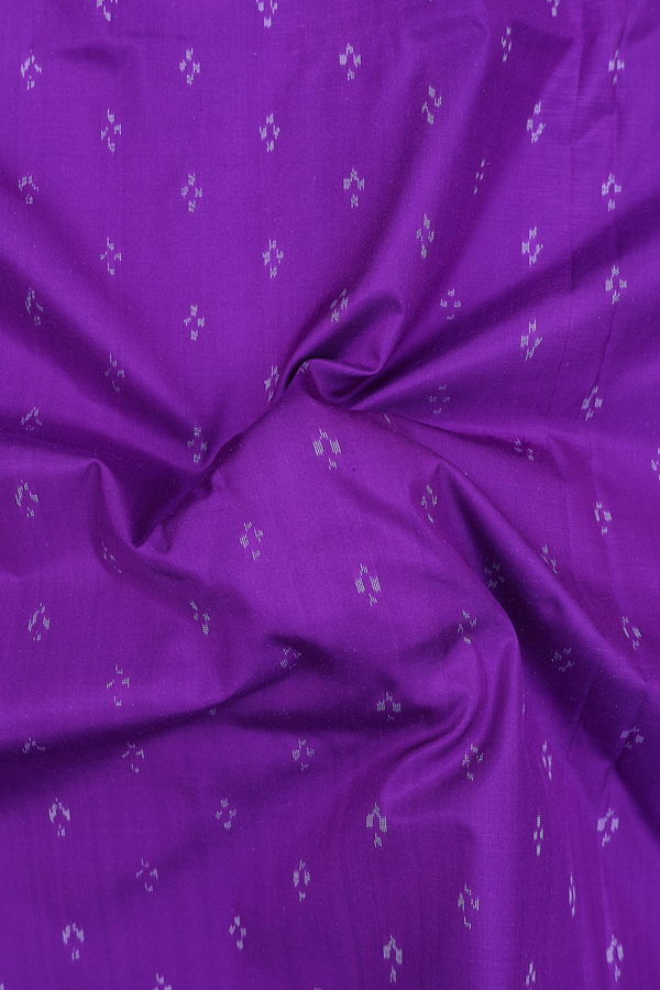 Pochampally Silk Saree In Purple With Allover Buttis