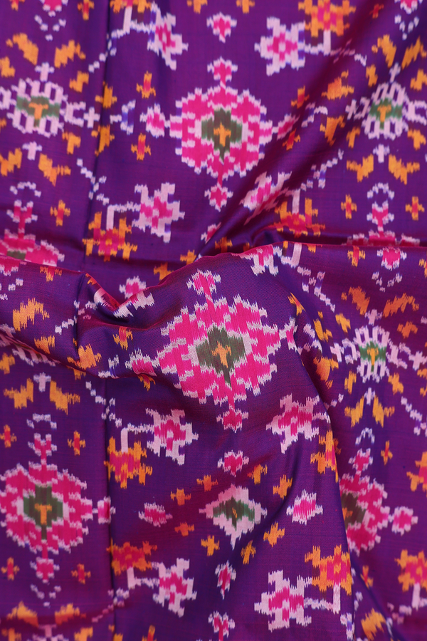 Pochampally Silk Saree In Purple With Allover Design