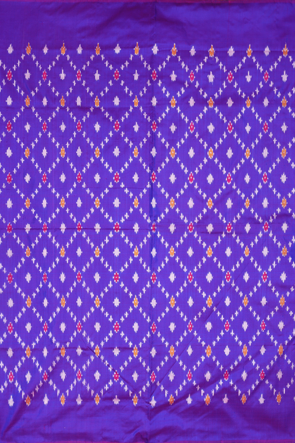 Pochampally Silk Saree In Purple With Diamond Design