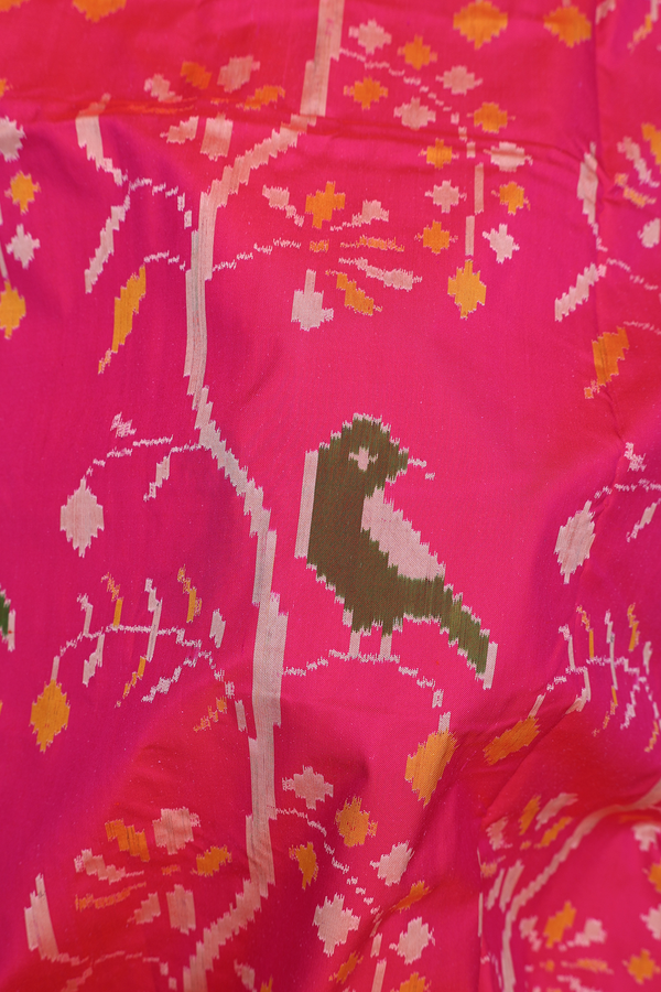 Pochampally Silk Saree In Rani Pink With Parrot Design
