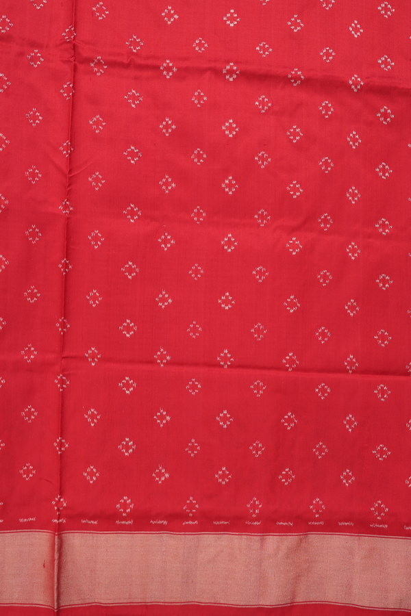 Pochampally Silk Saree In Red And White With Checks Design