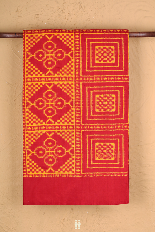 Pochampally Silk Saree In Red With Printed Design