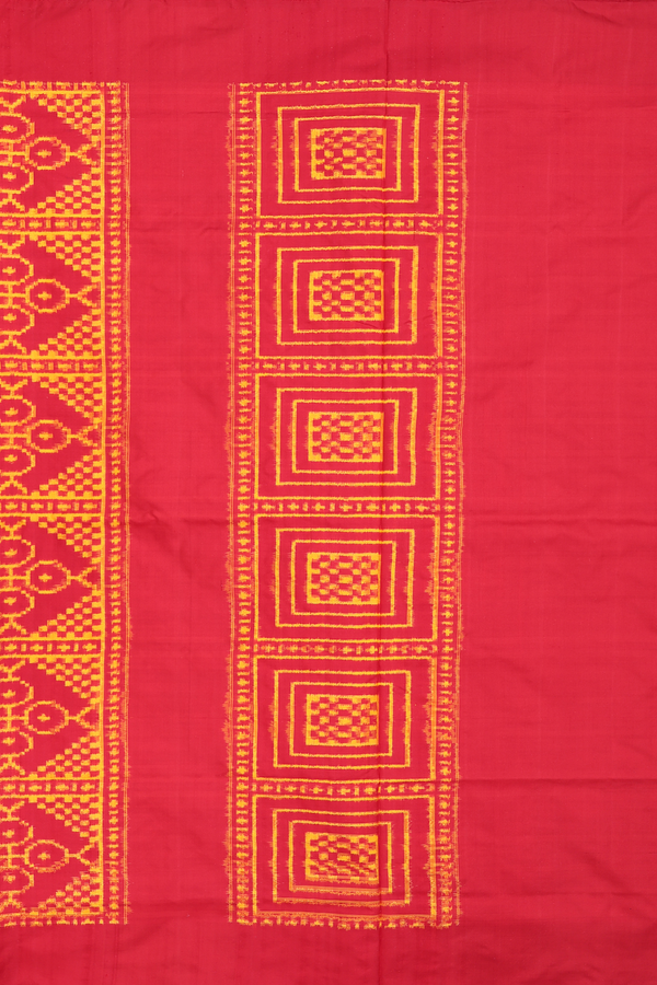 Pochampally Silk Saree In Red With Printed Design