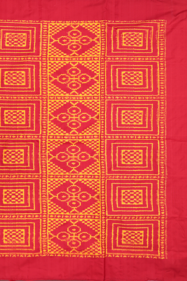 Pochampally Silk Saree In Red With Printed Design